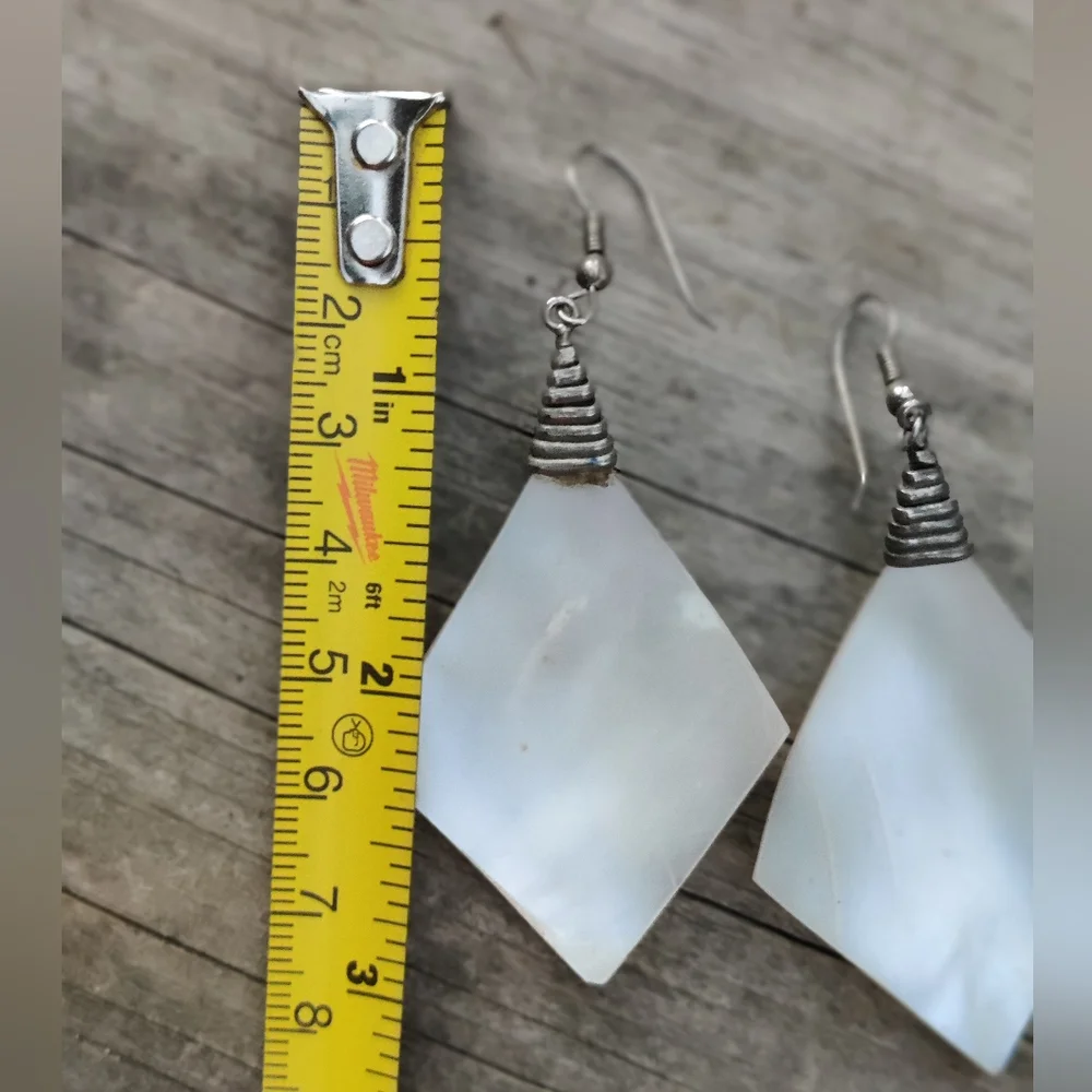 🐍 Vintage mother of pearl snake earrings